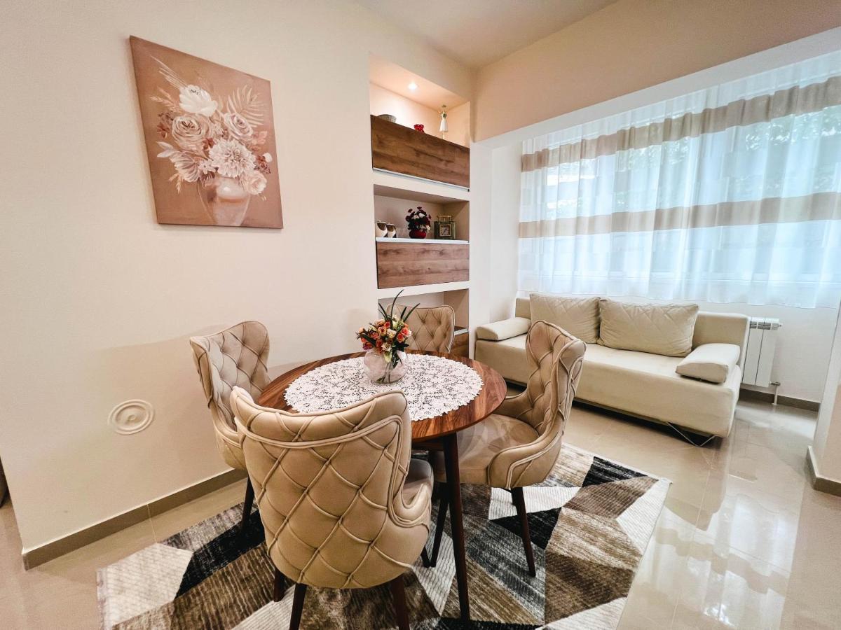Old Town Luxury Suites ベオグラード エクステリア 写真