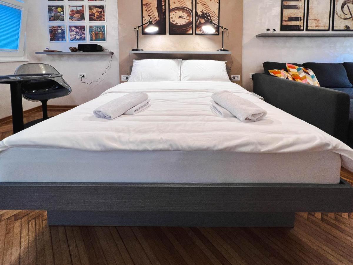 Old Town Luxury Suites ベオグラード エクステリア 写真