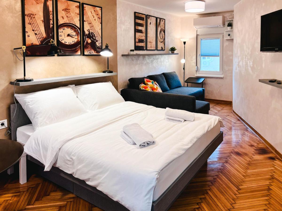 Old Town Luxury Suites ベオグラード エクステリア 写真